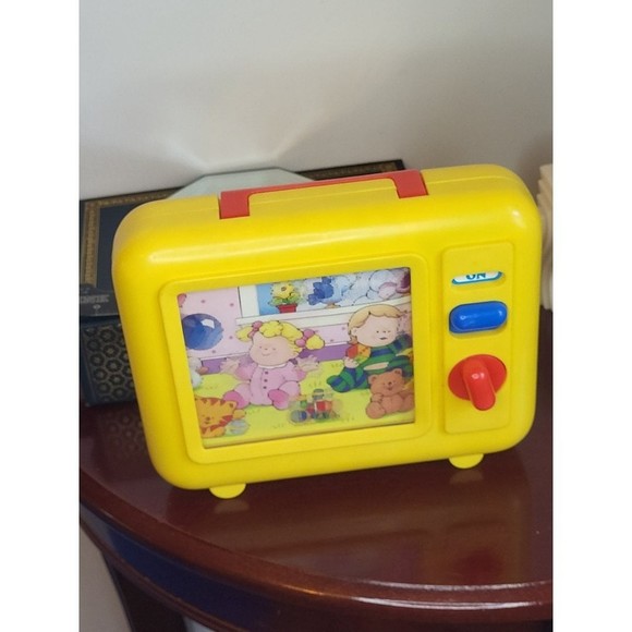 Shelcore Other - Musical TV Radio Moving picture Shelcore 1990 vintage works! tv boombox baby toy